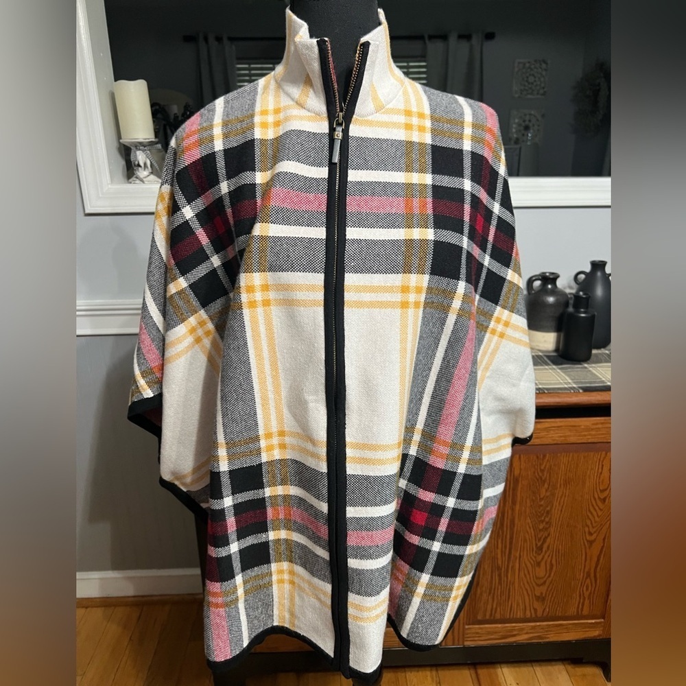 Nicole Miller Cape/Wrap